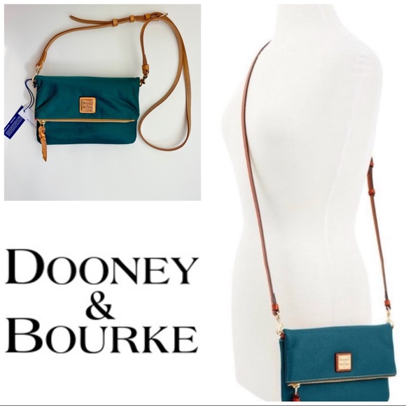 Dooney & Bourke Handbags - 🆕 Dooney & Bourke Crossbody Green Foldover Nylon